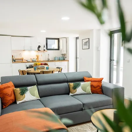 Oasls & Apartment Funchal (Madeira)