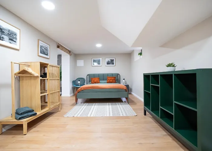 Oasls & * Фуншал